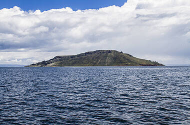 Die Amantani Insel im Titicacasee zwischen Peru und Bolivien
